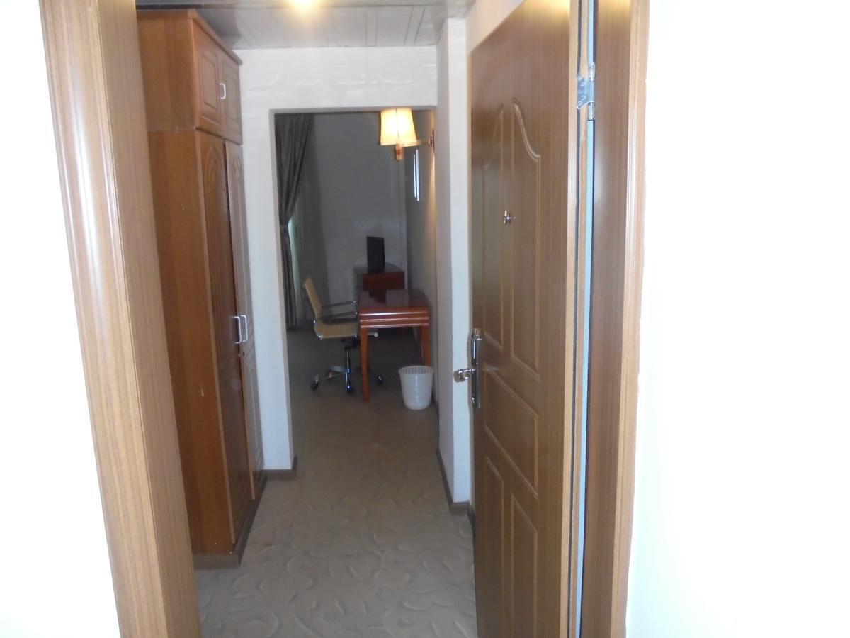 Ararat Hotel Аддис-Абеба Экстерьер фото